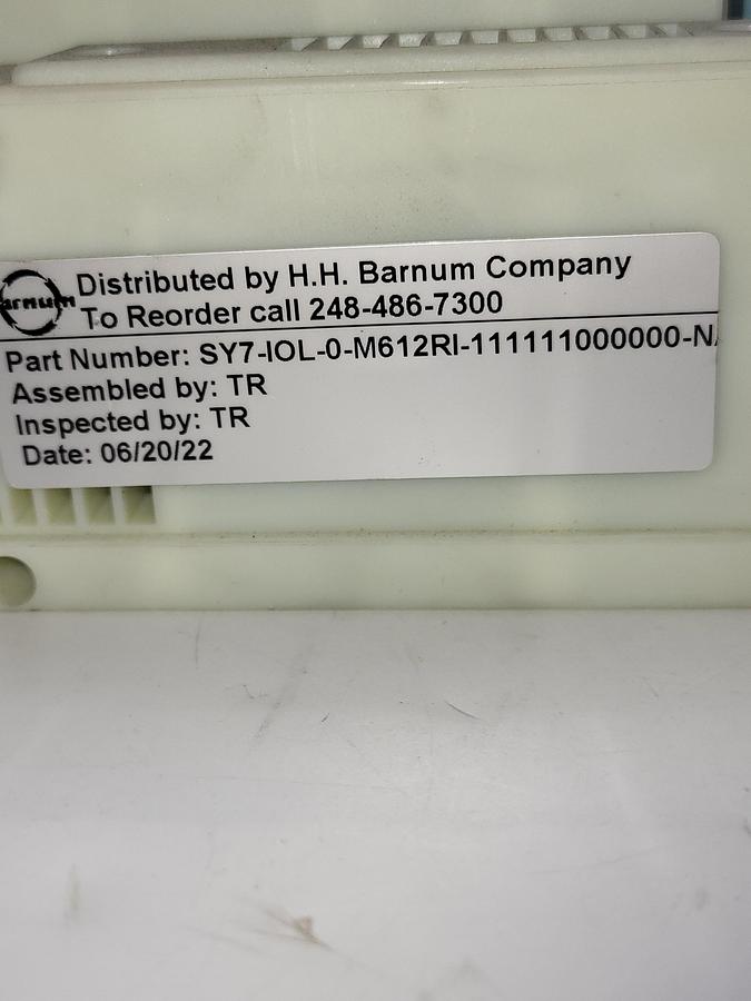Used SMC SY7-IOL-0-M612RI W/ 11 solenoids SY7400 - 5UI / One: EX260-SIL1 Serial Transmission System output