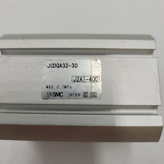 Used SMC JCDQA32-30 PNEUMATIC CYLINDER