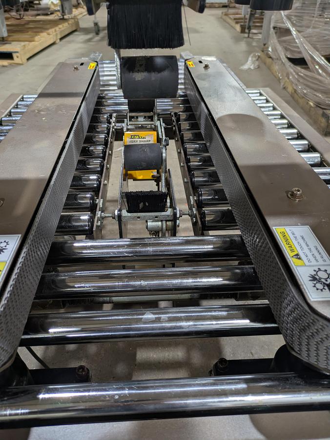 Used Highlight  2300-SDU case tape machine