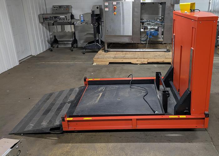 Used Presto lift platform