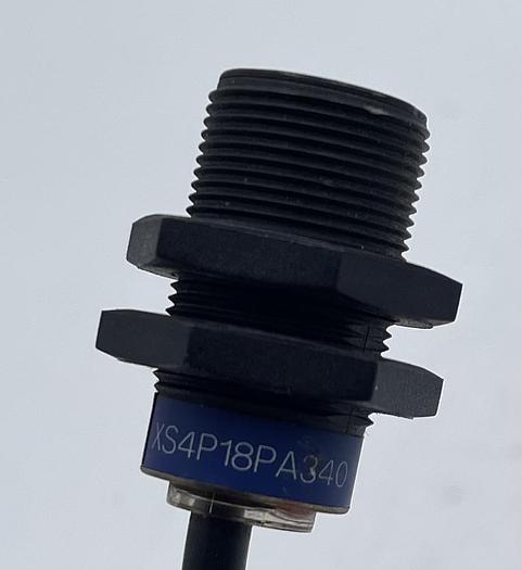 Used Telemecanique XS4P18PA340