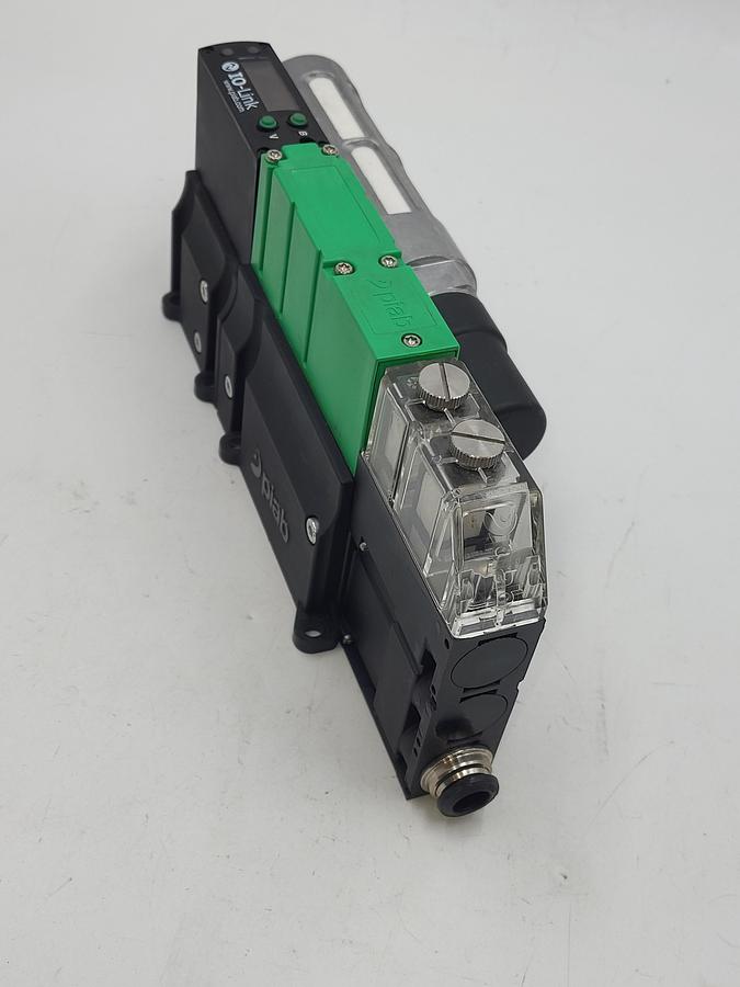 Used Piab piCOMPACT23 SMART IO-link / One PCS.F.421.S.kfzab.f1p2.2x2p2en.ccab & One silencer 3216002