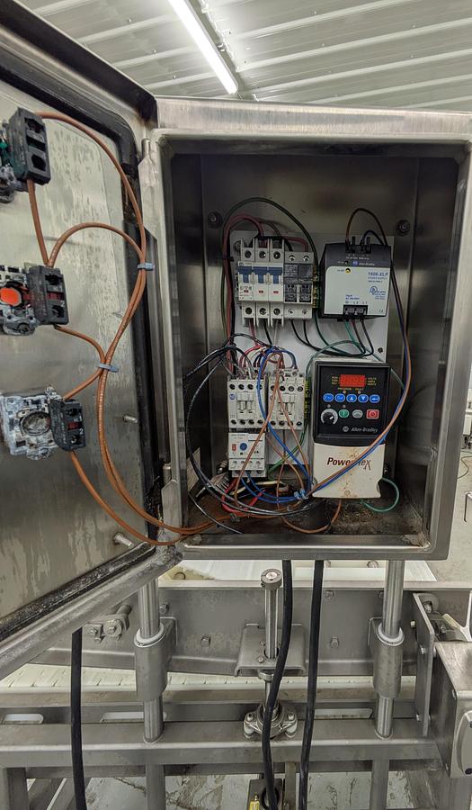 Used Friesens flattening conveyor, stainless