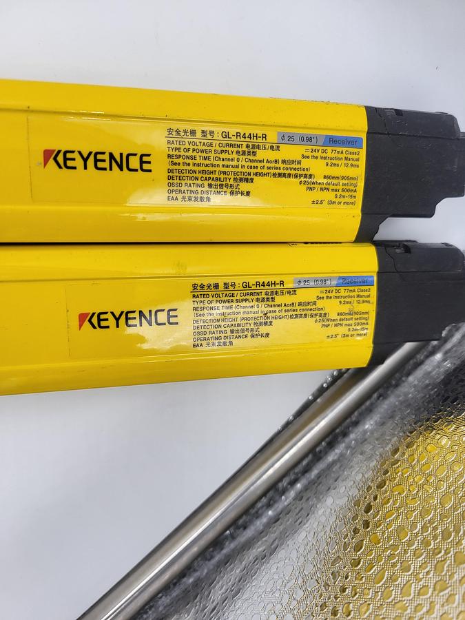 Used Keyence GL-R44H-R Light Curtain, Main Unit, 44 Optical Axes, Receiver Only