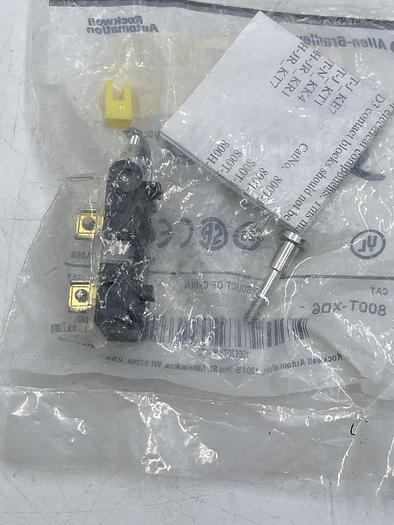 Allen-Bradley 800T-XD6 Ser E 