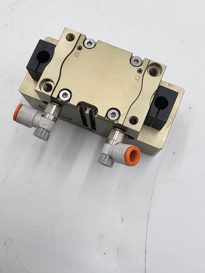 Used SCHUNK PGN-P 80-2 318521 pneumatic gripper