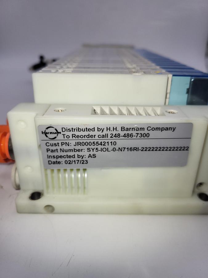 Used SMC SY5-IOL-0-N716RI W/ 16 solenoids SY5200 - 5UI - NA & EX260-SIL1 Serial Transmission System output