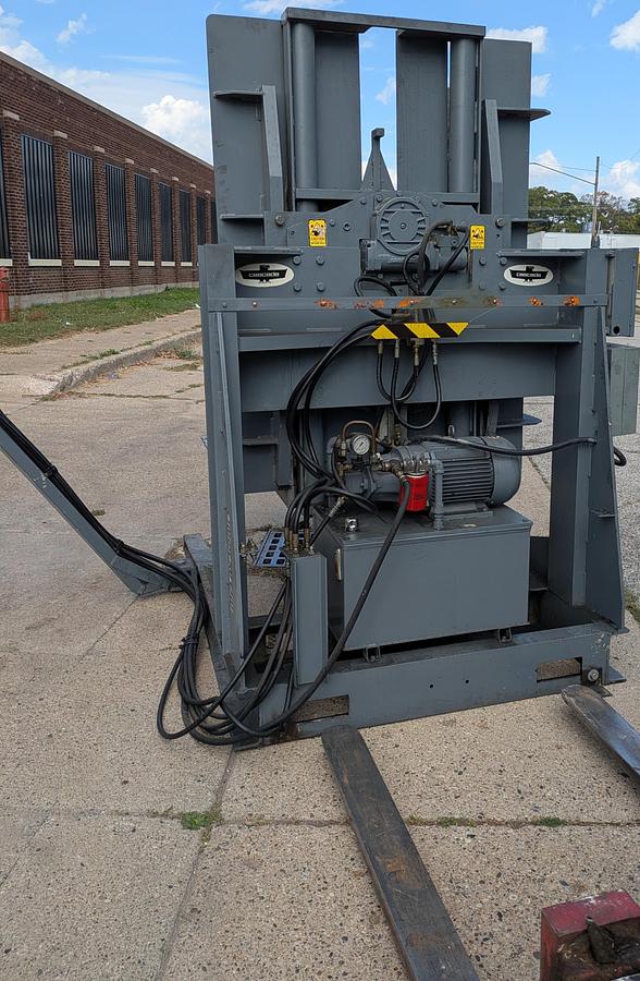 Used Cascade pallet inverter 400-SLI