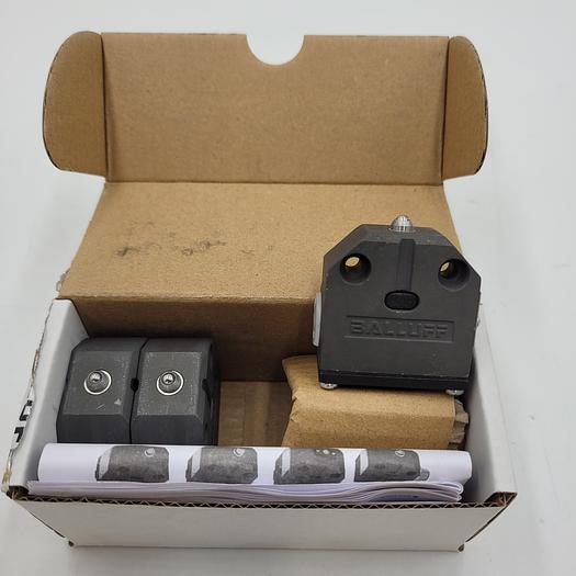 Balluff Mechanical Cam Switches BNS004E *NEW IN BOX* BOX OF 3*