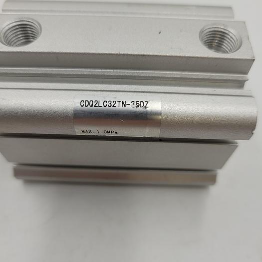 Used SMC Corporation - CDQ2LC32TN-35DZ - PNEUMATIC CYLINDER