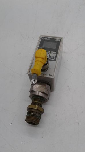Used SMC ISE70-N02-65-P Pressure Switch