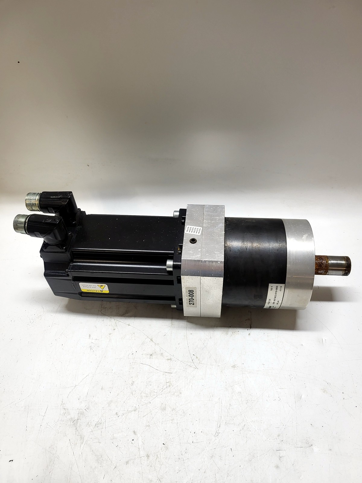 Allen-Bradley / Rockwell Automation (Kinetix) with Neugart gearbox MPL-B430P-HJ72AA overall