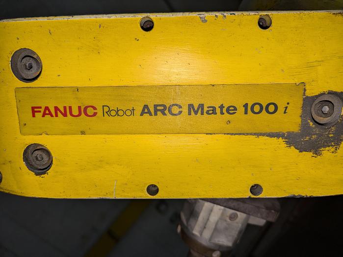 Used Fanuc arc mate 100 