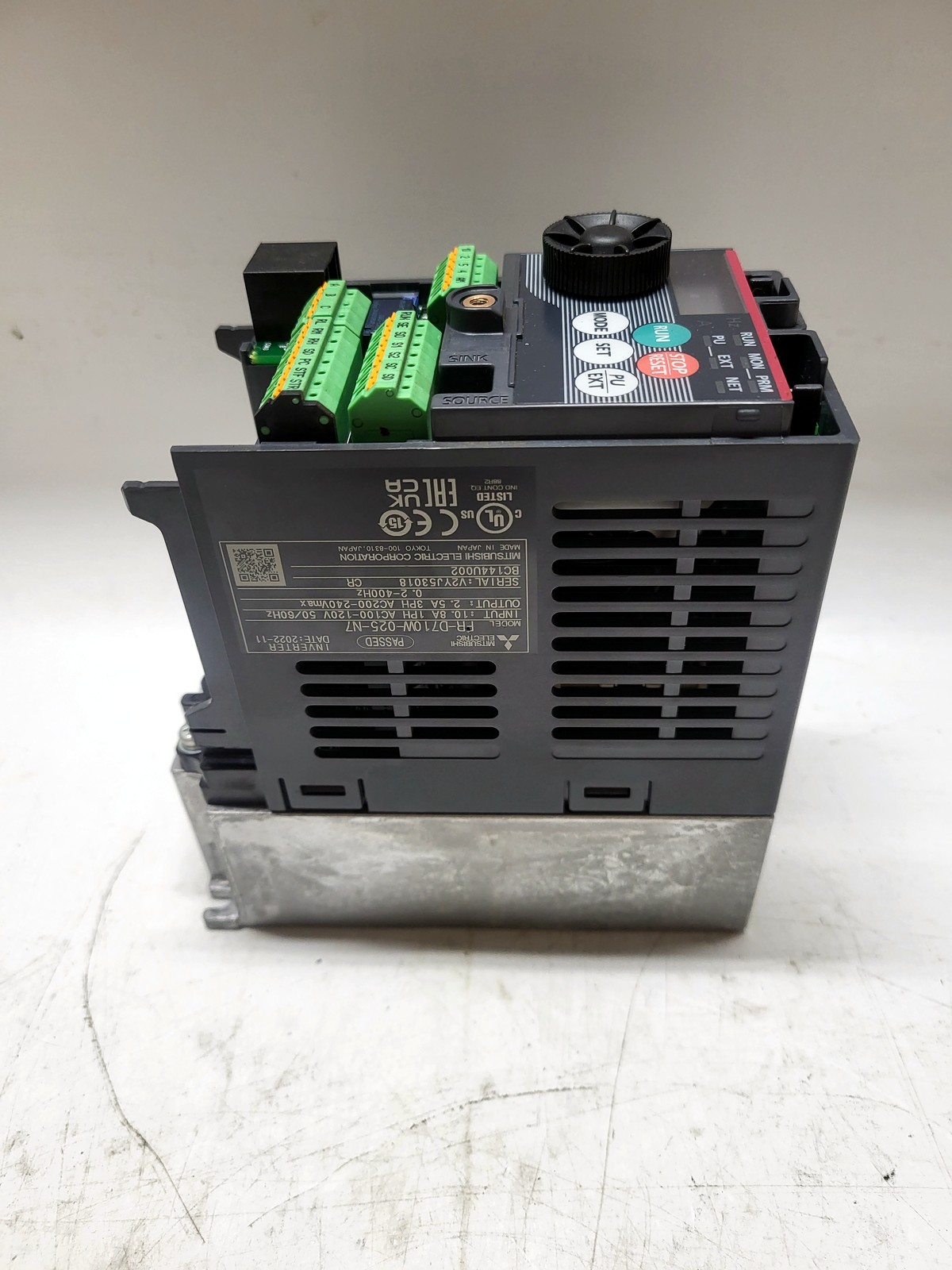 Mitsubishi Electric Corporation FR-D710W-025-N7 overall
