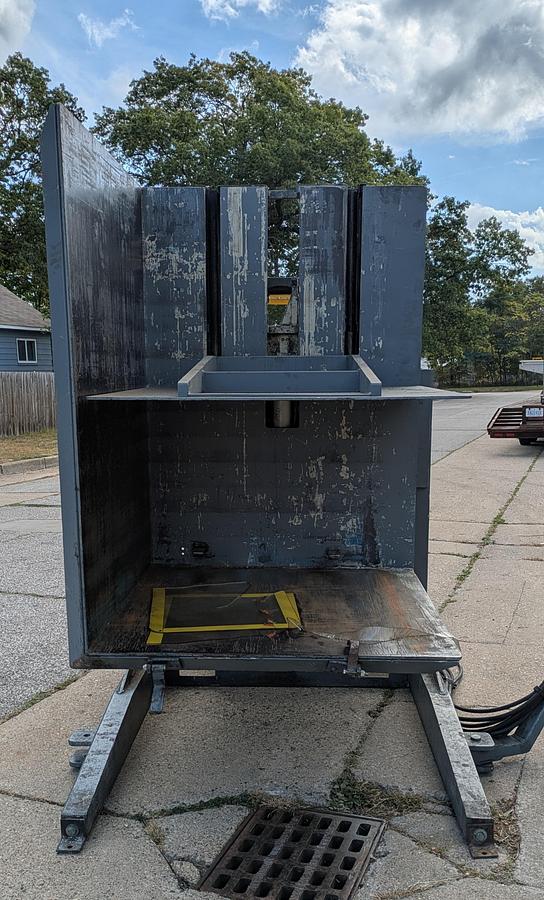 Used Cascade pallet inverter 400-SLI