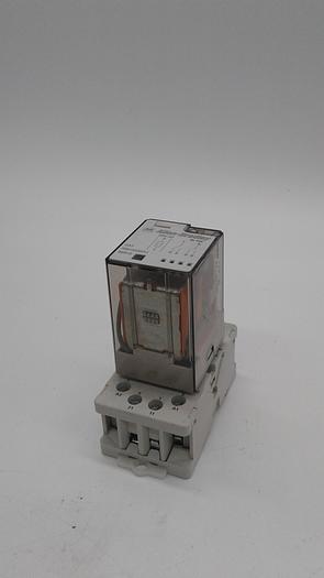Used Allen-Bradley 700-HA32A1 General Purpose Tube Base Relay