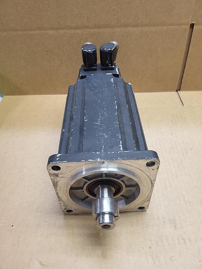 Used Rexroth 3-Phase Permanent Magnet Motor MSK076C-0450-NN-S1-UP1-NNNN