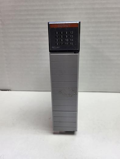 Used Allen-Bradley SLC500 Output Module 1746-OW16 Ser.D