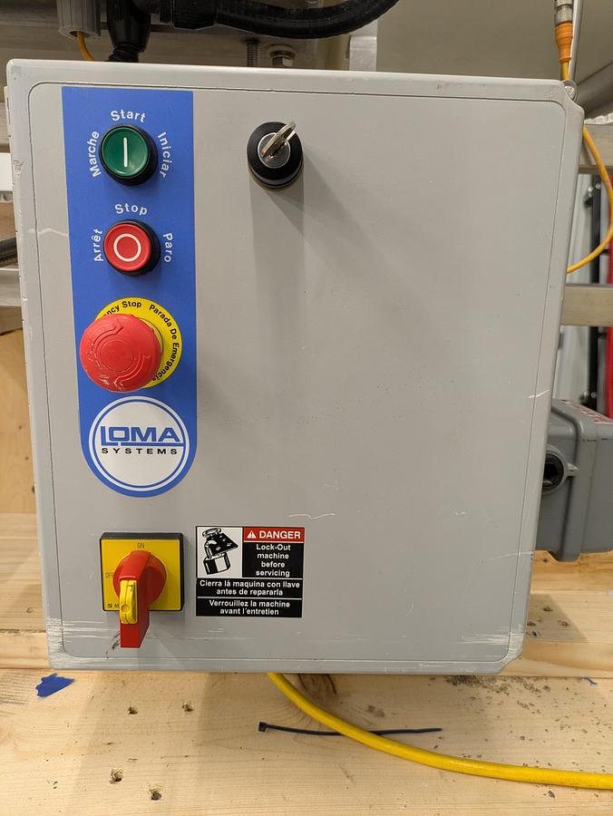 Used Loma IQ-3 e plus metal detector, stainless conveyor