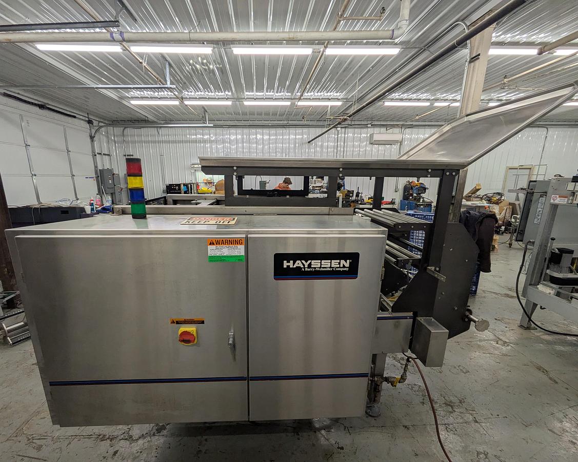 Used Hayssen 12-16HR form and fill bagger