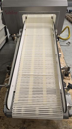 Used safeline metal detector, conveyor, 