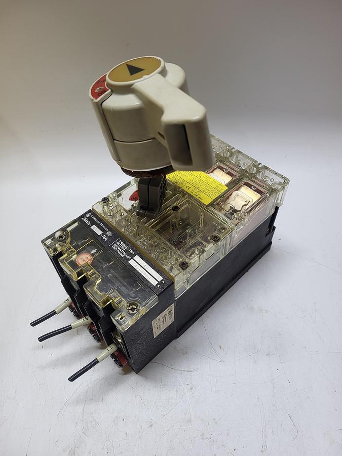 Used Knockler Moeller Circuit Breaker YF-6650