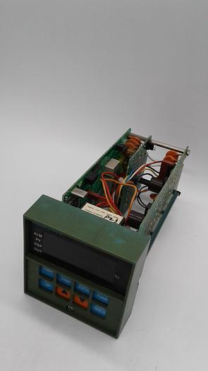 Used Honeywell Electronic Thermostat DC3004-0-00A-2-00-0111