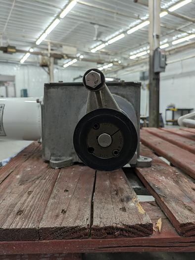 Used Hayssen 12-16 HR form and fill bagger includes DC motor and encoder 10207F1521