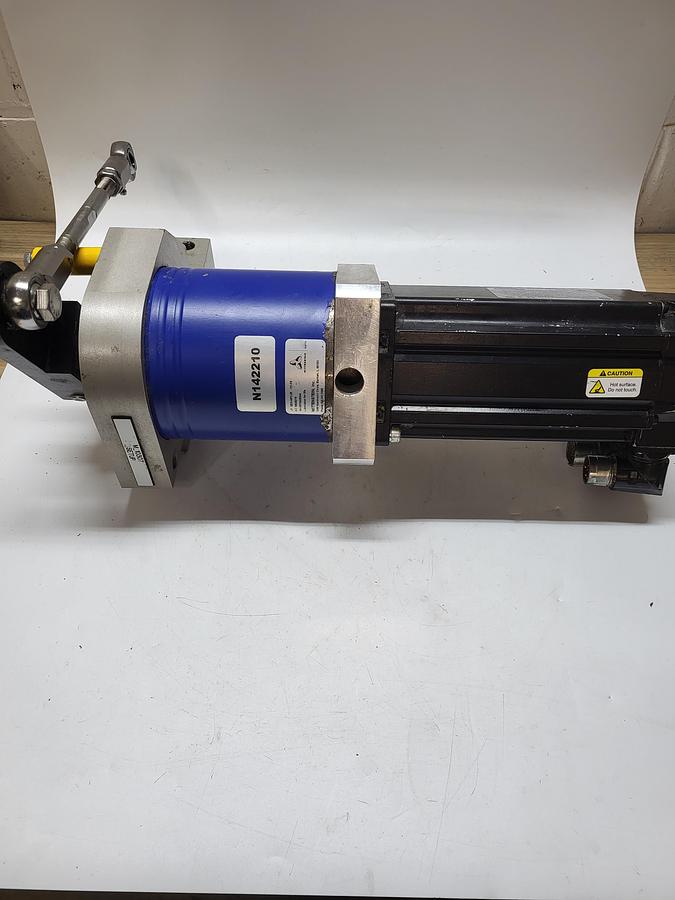 Used Allen Bradley MPL-B430P-MK74AA servo motor & Wittenstein LP 120S-MF2-25 Planetary Gear Reducer w/ arm & mounting plate