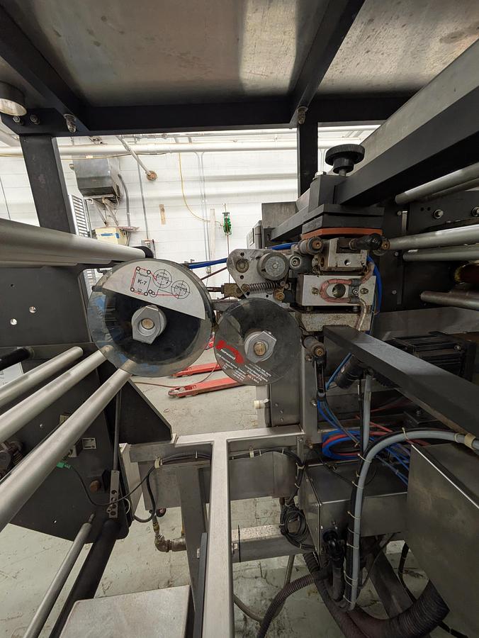 Used Hayssen 12-16HR form and fill bagger