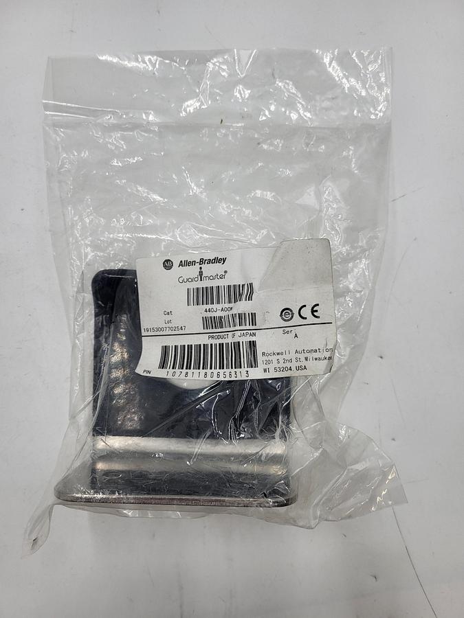 Allen Bradley 440J-a00n mounting bracket *sealed bag*