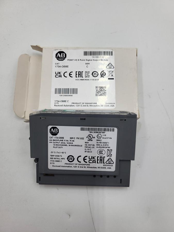 Allen Bradley 1734-OB8E / 8 Pt  Digital Output Module