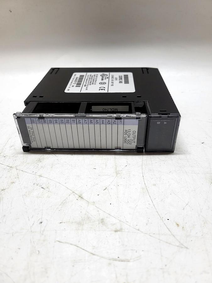 GE Fanuc IC693MDL740G detail