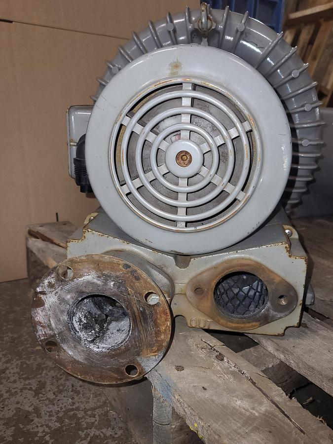 Used Fuji Electric regenerative blower VFC604A-7W 3PH 200-230 / 460v