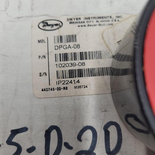 DWYER Digital Pressure Gauge: 0 to 100 psi, For Dry Air & Gases, 1/4 in NPT Male, Model DPGA-08 new in box