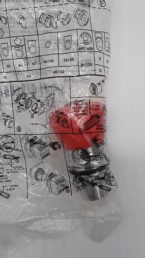 Allen-Bradley Illuminated 40mm Twist to Release (R) 800FM-LMT44
