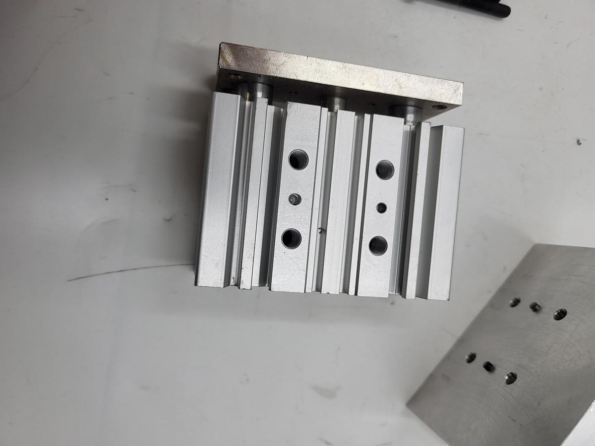 Used SMC MGPM20TN-20Z Guided Cylinder & screw down aluminum MOUNTING PLATE