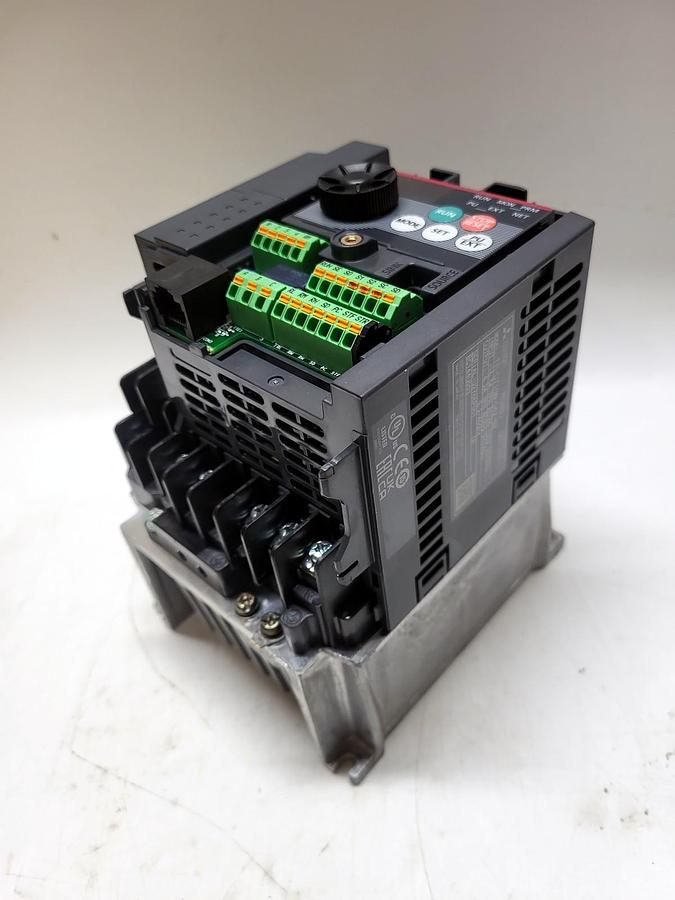 Mitsubishi Electric FR-D710W-042-N7 detail