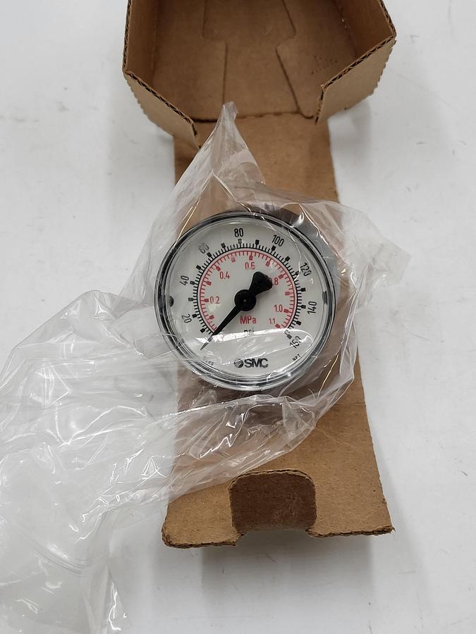 SMC Pressure Gauge 111.12 2 160PSI / MPA - 1/8" NPT **new**