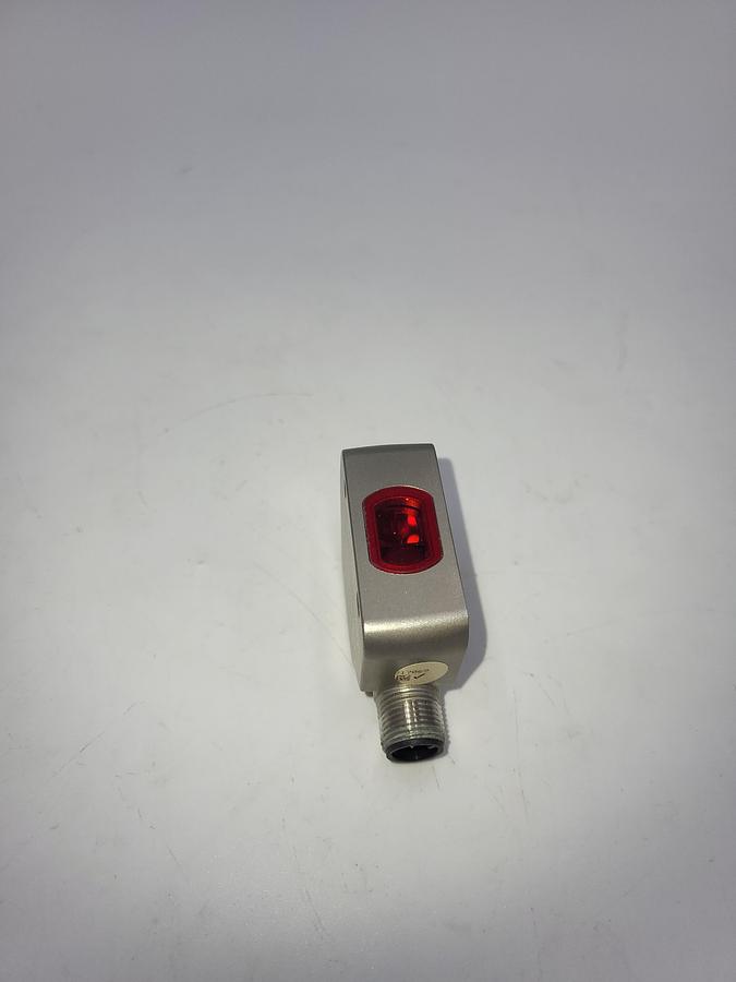 Used Banner Q4XFKLAF610-Q8 Photoelectric Sensors
