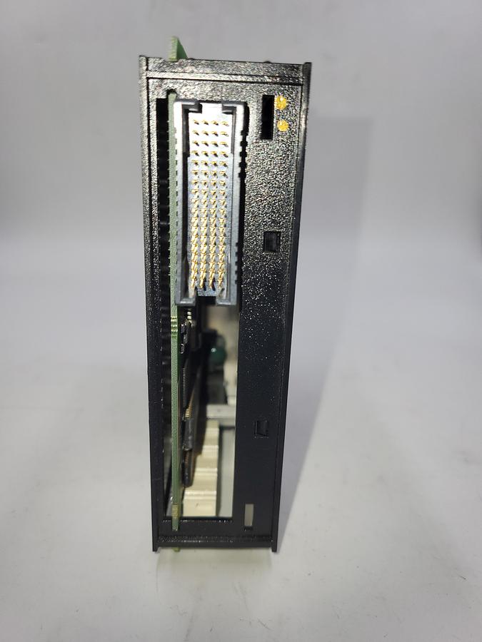 Used Allen Bradley 1756-DHRI0 D Communication Interface 96484875 a01