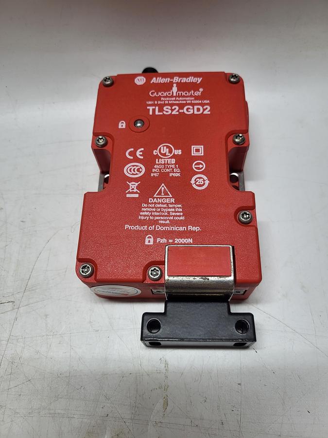 Allen-Bradley Guard Master TLS2-GD2 NEW! *not in box*