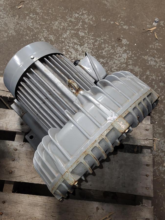 Used Fuji Electric regenerative blower VFC604A-7W 3PH 200-230 / 460v