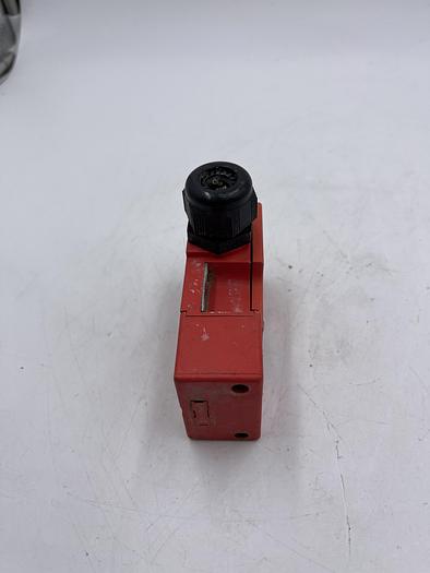 Used Allen-Bradley IEC-947-5-1