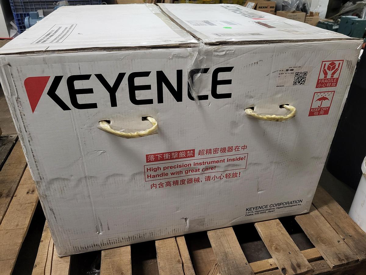 Keyence RB-800 Vision Robotics *NEW IN BOX!*