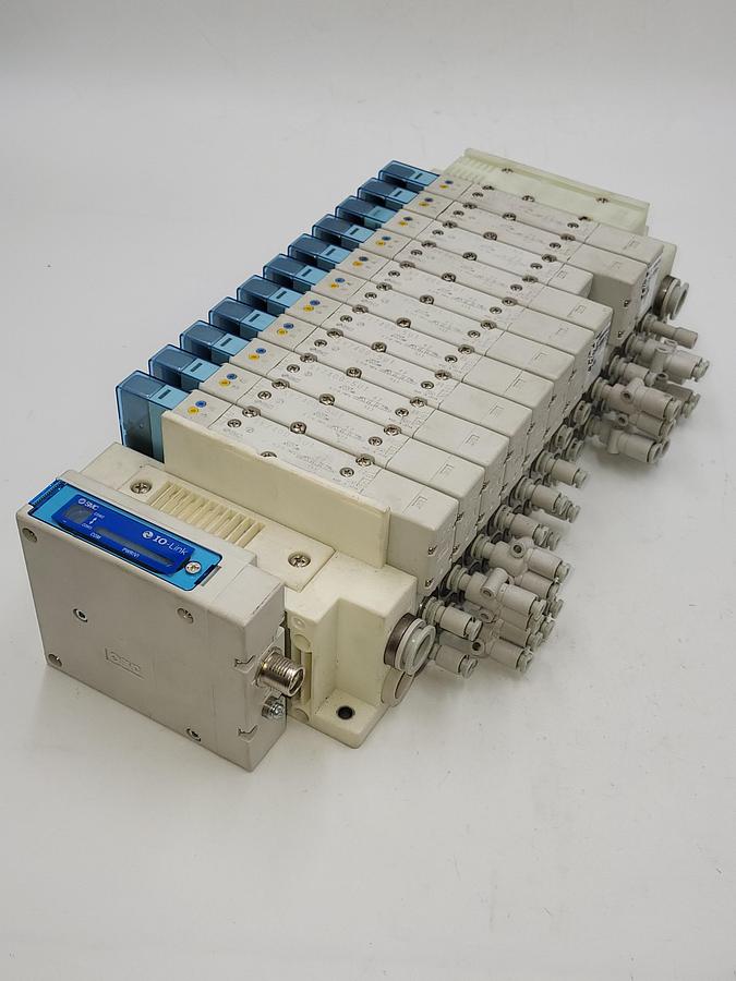 Used SMC SY7-IOL-0-M612RI W/ 11 solenoids SY7400 - 5UI / One: EX260-SIL1 Serial Transmission System output