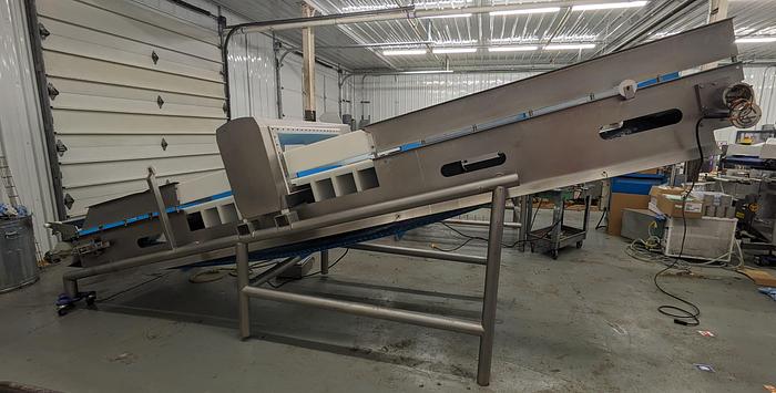 Used safeline metal detector, conveyor, intralox