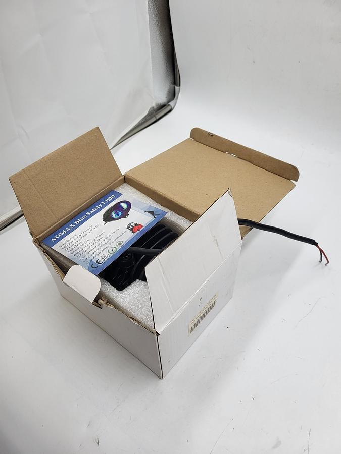 Used Aomax forklift LED Blue light X000ZS17C3 IN BOX