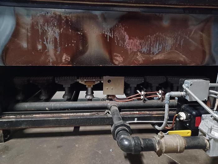 Used Parker Hot water boiler T1460 146000 BTU 2020