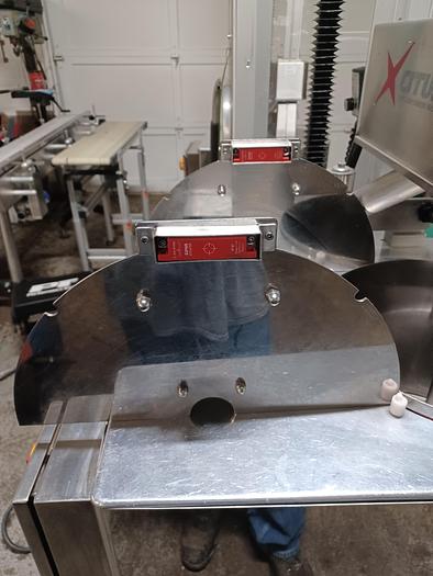 Used Citus jacketed mixing kettle and Alum-a-lift lifting cart